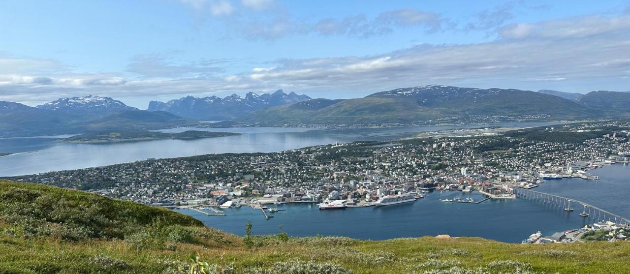 Tromsdalen Aurora Apartments Tromso Luaran gambar