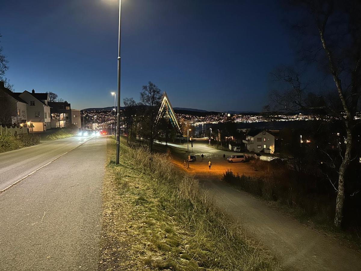 Tromsdalen Aurora Apartments Tromso Luaran gambar
